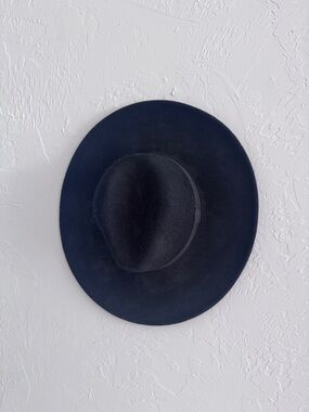 NWOT Lucky Brand wool flat brim black hat